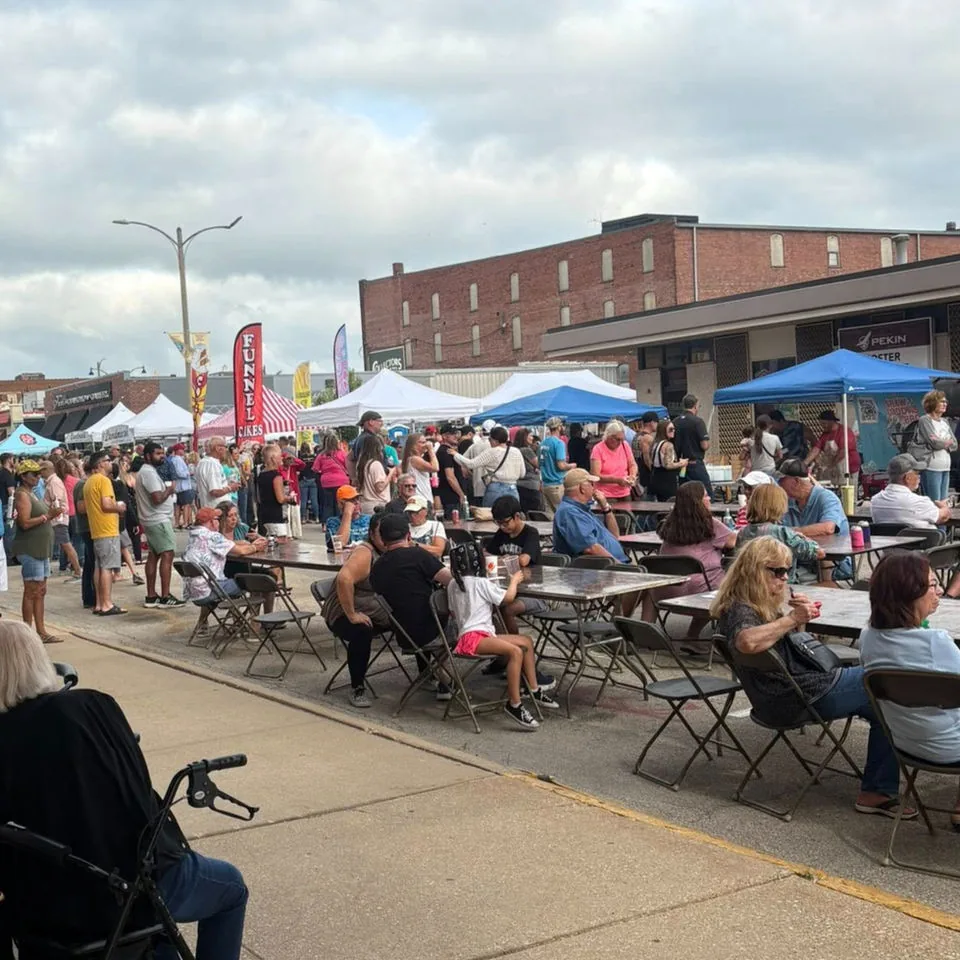 40th Annual Taste of Galesburg in Galesburg, IL - scenes from the festival weekend (photo 3 of 4)