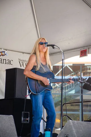 54th Annual Art & Wine Festival in Mountain View, CA - scenes from the festival weekend (photo 3 of 4)
