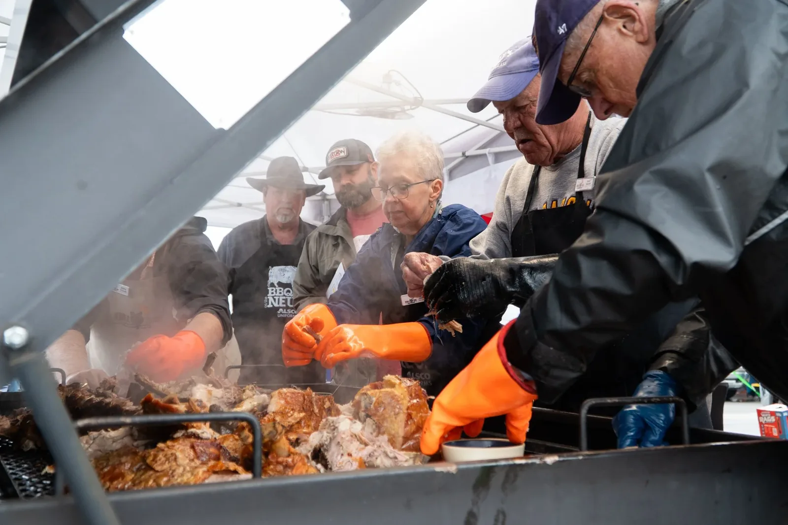 BBQ Festival on the Neuse in Kinston , NC - festival atmosphere (photo 1 of 3)