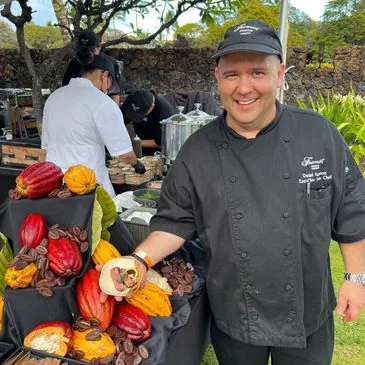 Big Island Chocolate Festival in Waikoloa Village , HI - food and drink stalls and crowds (photo 2 of 4)
