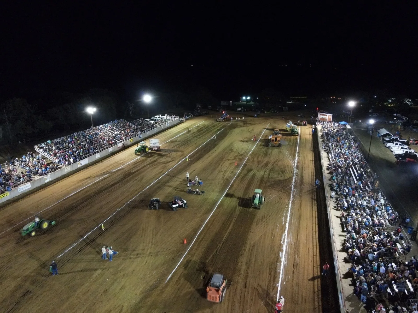DeLeon Peach & Melon Festival & Tractor Pull in Annual Key West Lobsterfest Key West, FL - festival atmosphere (photo 1 of 4)