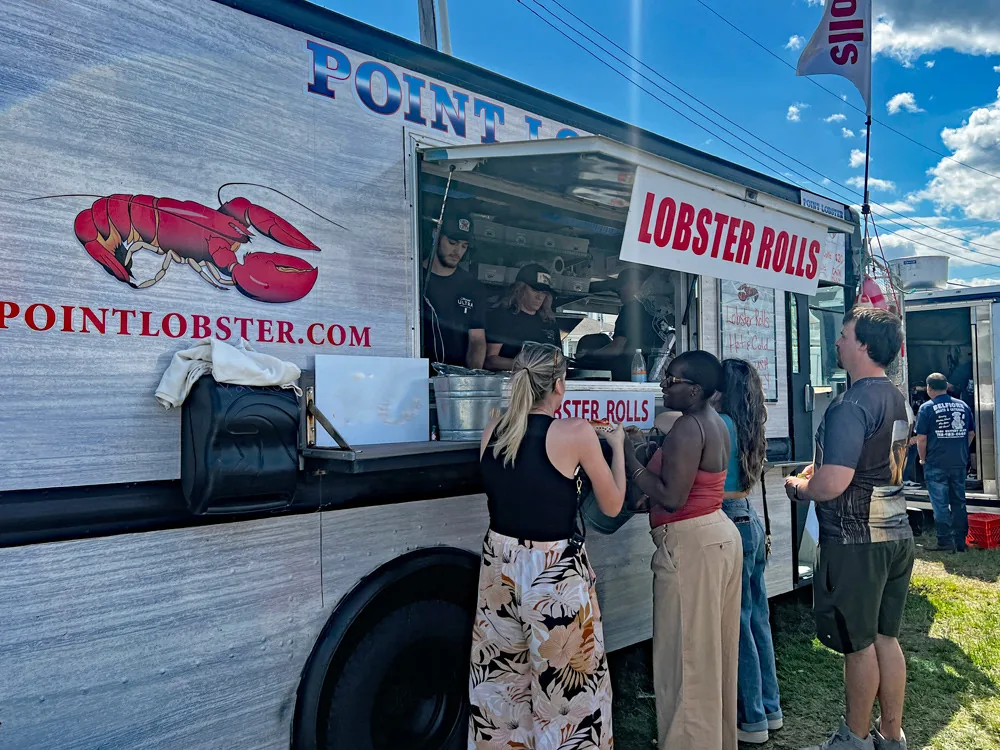 New Jersey Seafood Festival in Belmar , NJ - scenes from the festival weekend (photo 3 of 4)