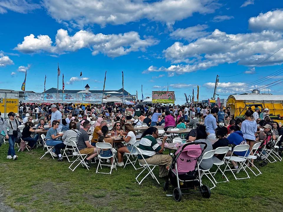 New Jersey Seafood Festival in Belmar , NJ - sights around the festival grounds (photo 4 of 4)