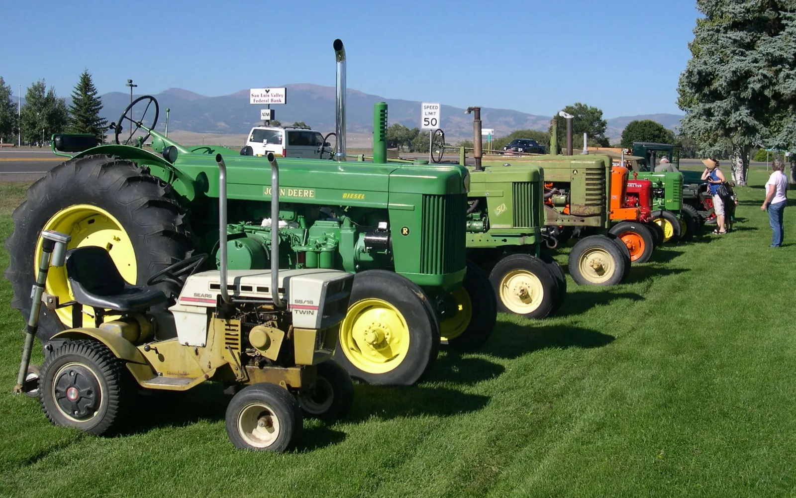 San Luis Valley Potato Festival in Vista, CO - festival atmosphere (photo 1 of 2)