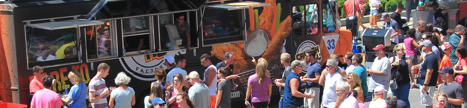 Taste of Buffalo in Buffalo, NY - food and drink stalls and crowds (photo 2 of 4)