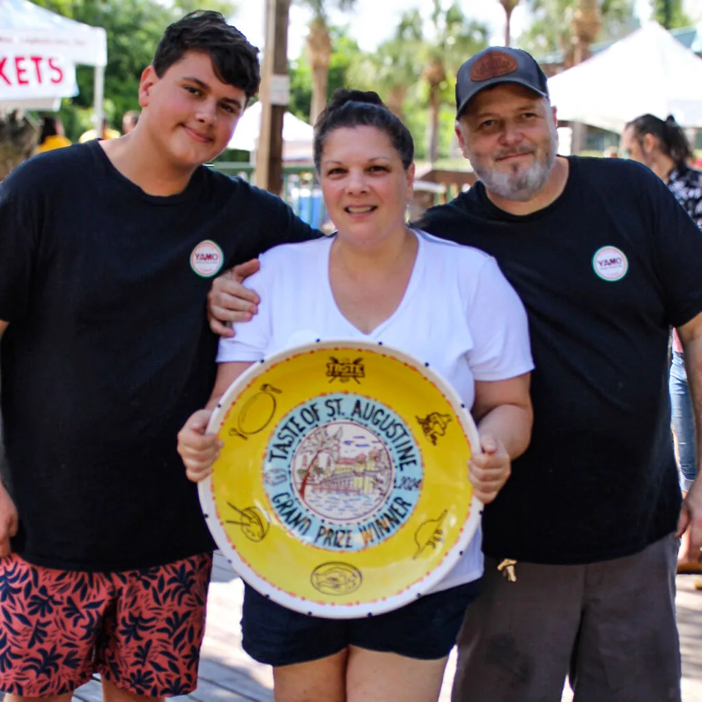 Taste of St. Augustine in St. Augustine, FL - food and drink stalls and crowds (photo 2 of 4)