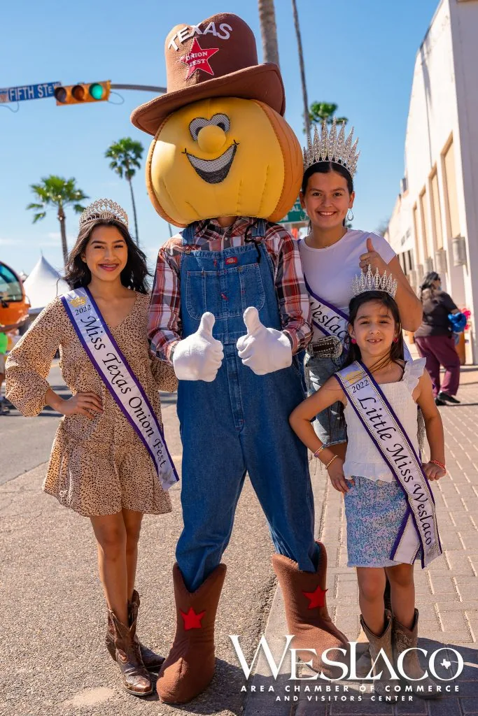 Texas Onion Fest in Weslaco, TX - sights around the festival grounds (photo 4 of 4)