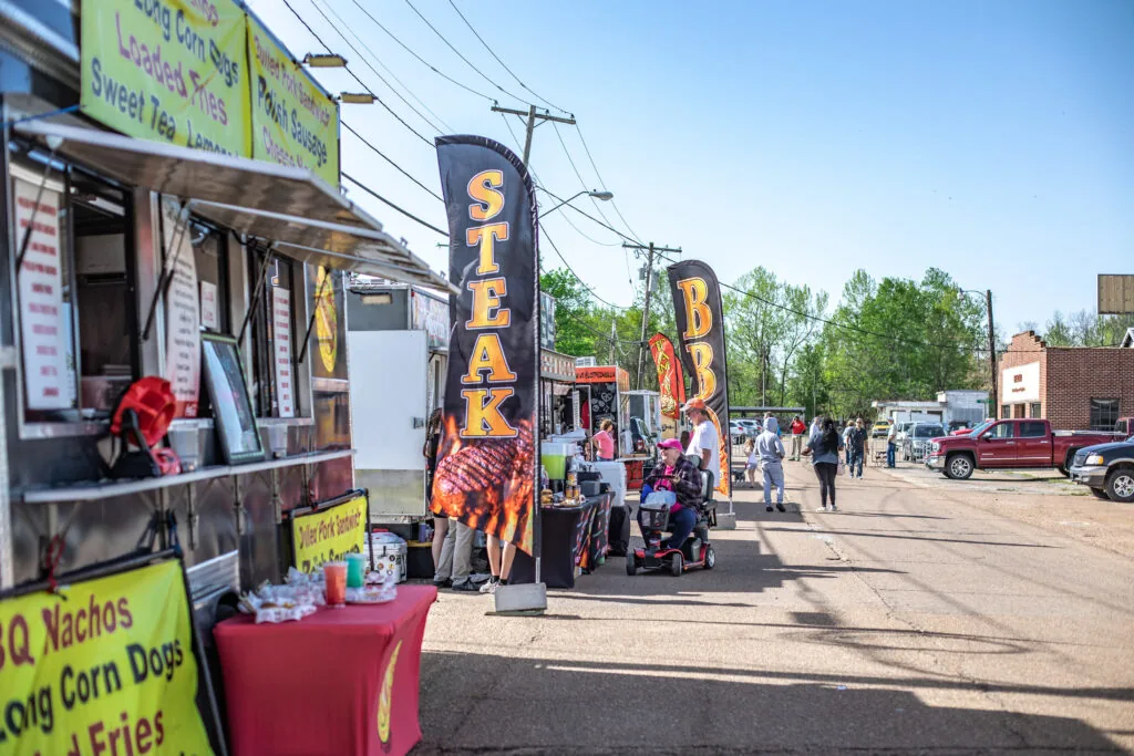 World Catfish Festival in Belzoni , MS - scenes from the festival weekend (photo 3 of 3)