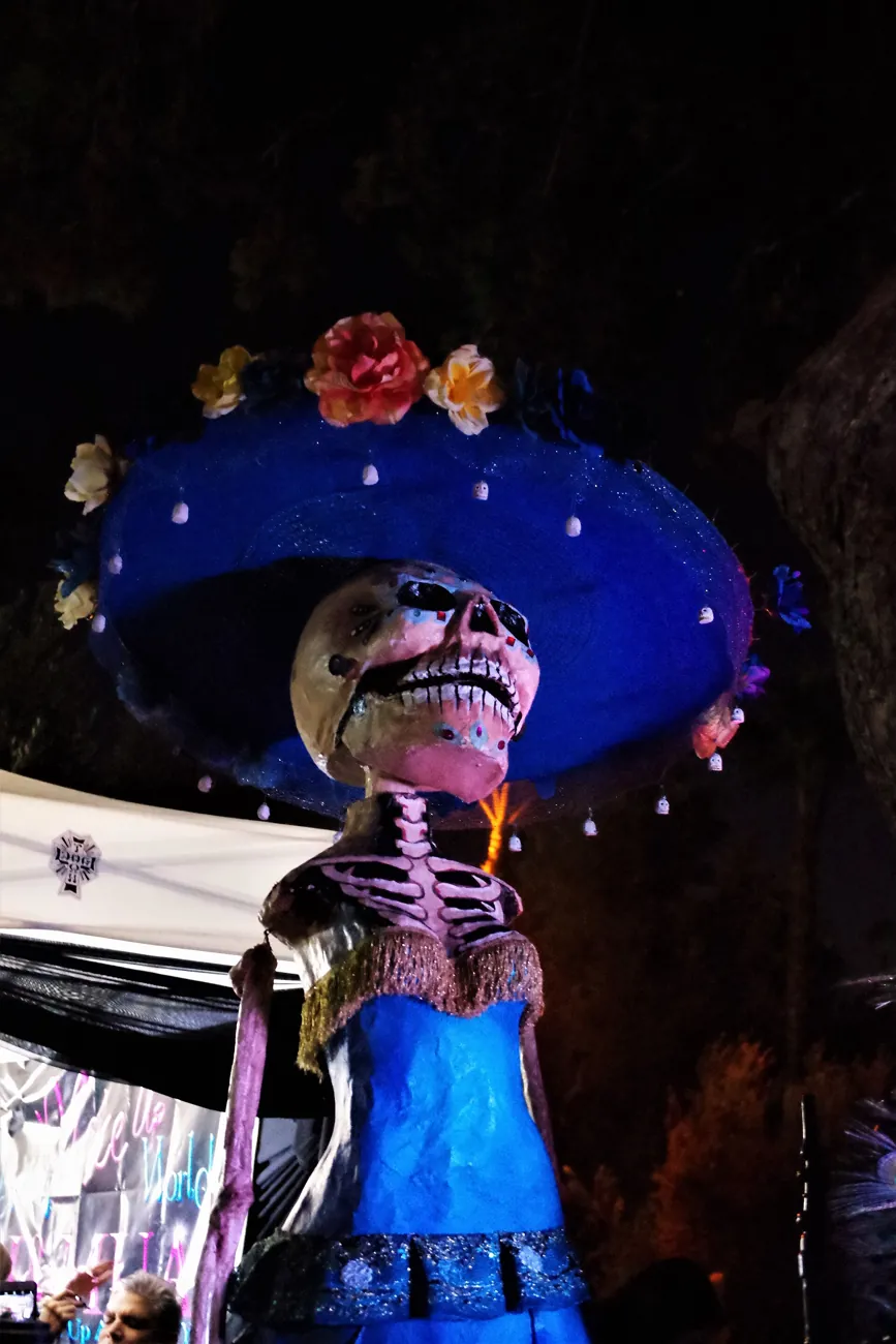 A costumed skeleton figure at Día de los Muertos, Hollywood Forever Cemetery, Los Angeles